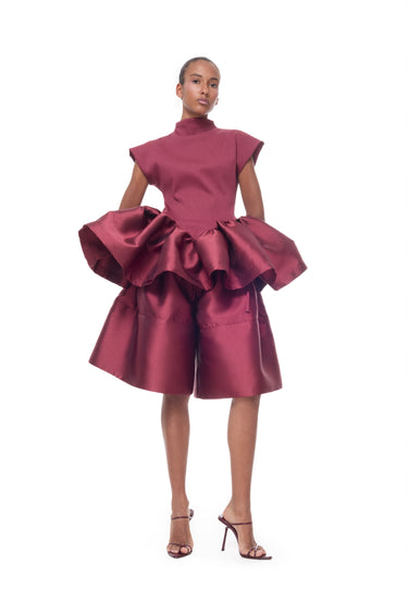 BURGUNDY HEAVY SATIN A-LINE VOLUME SHORTS MARQUES ALMEIDA
