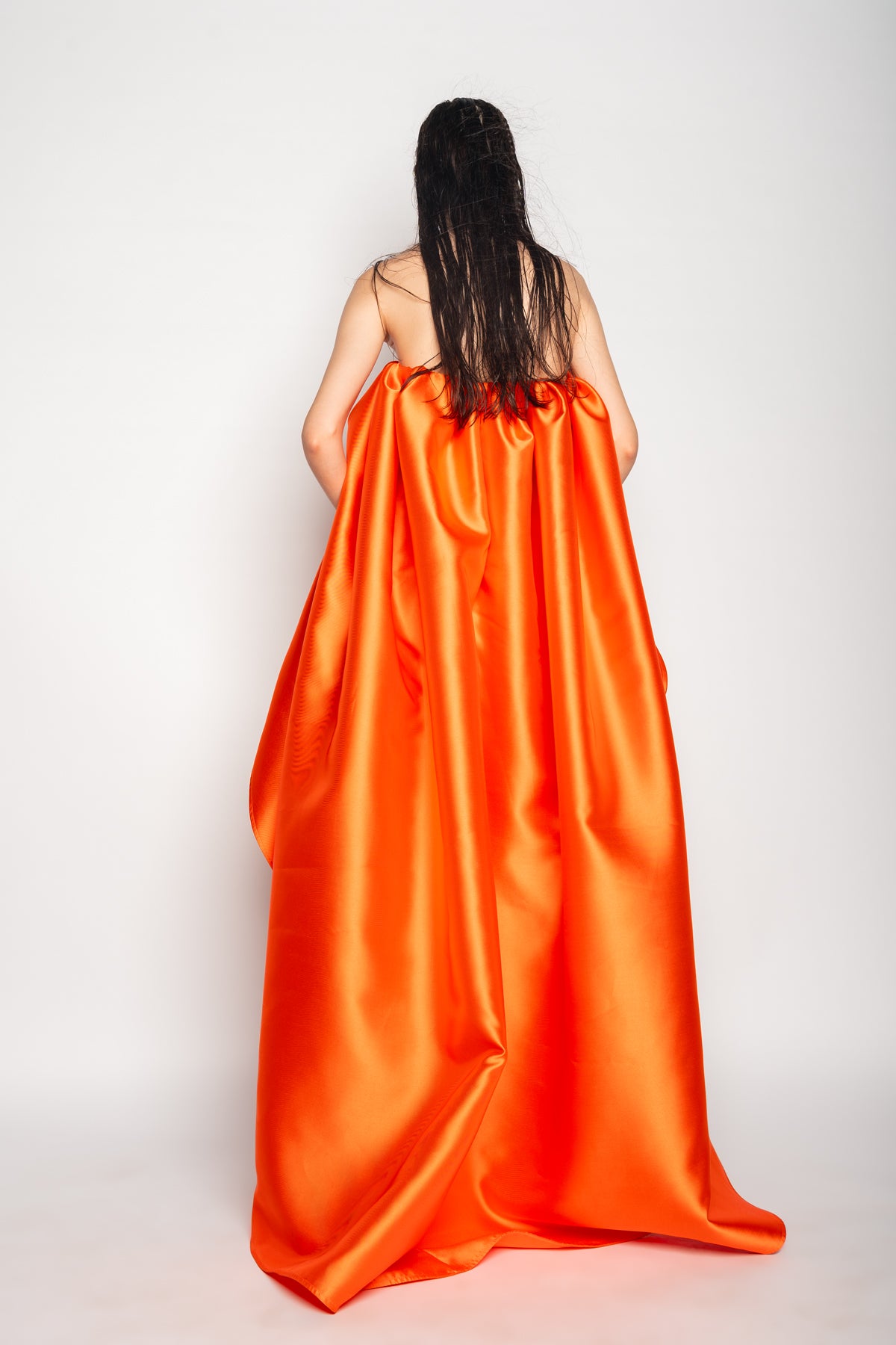 ORANGE PLEATED STRAPLESS TOP WITH LONG BACK marques almeida