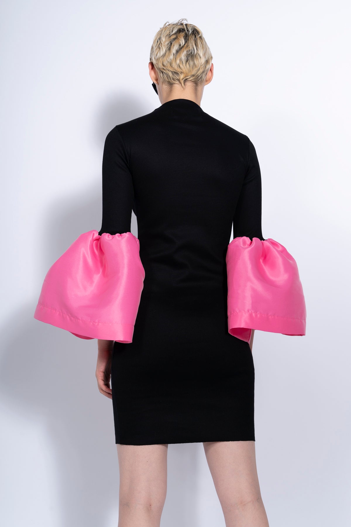 BLACK AND PINK RIB DRESS WITH PUFF SLEEVES marques almeida