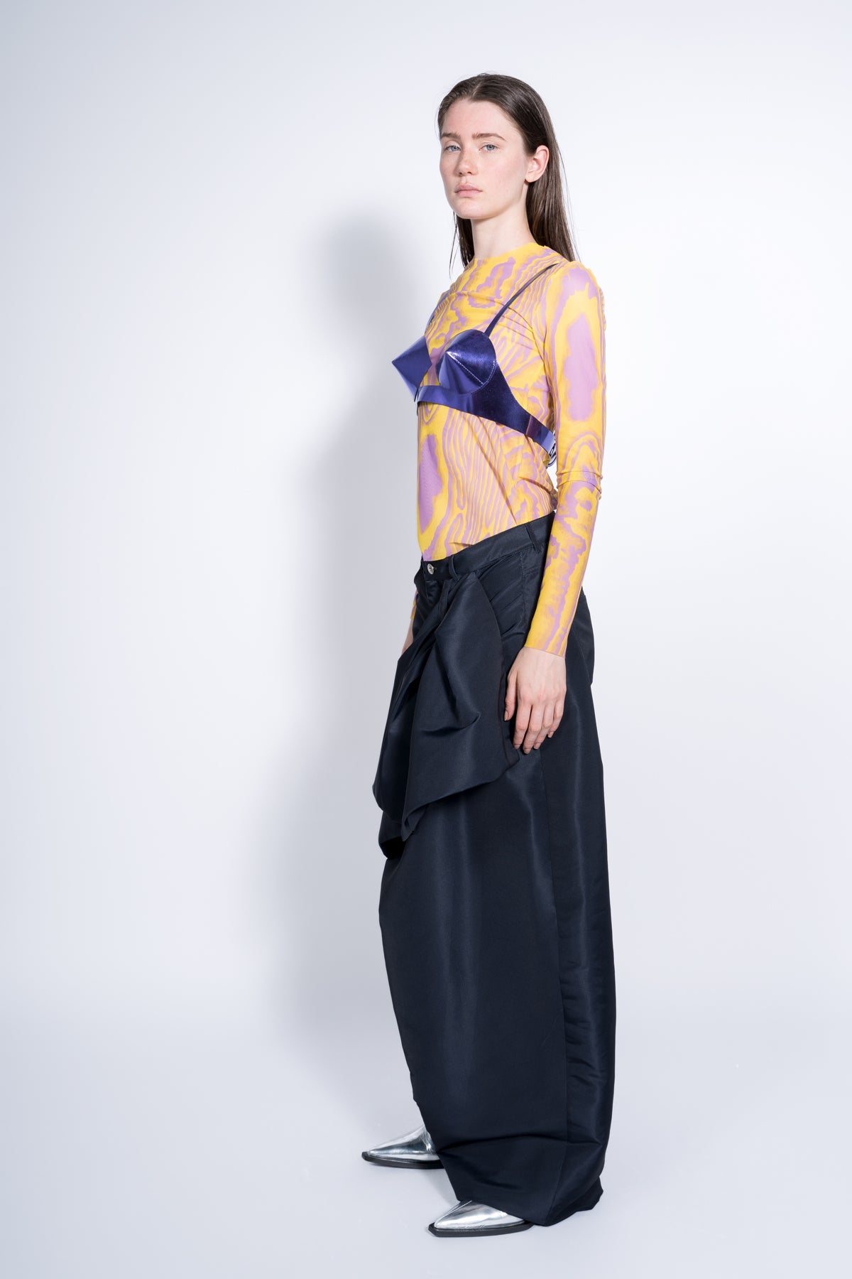 BLACK BOYFRIEND TROUSERS WITH BOW marques almeida
