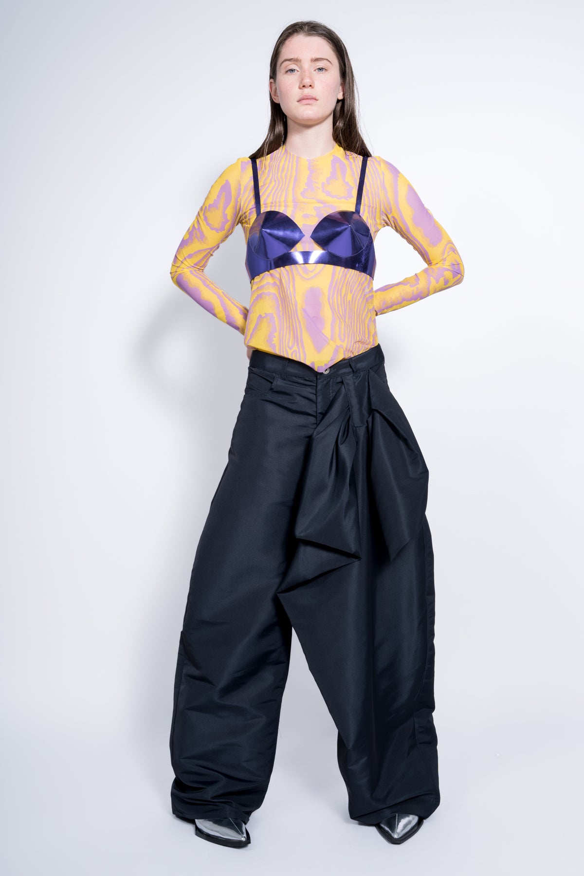 BLACK BOYFRIEND TROUSERS WITH BOW marques almeida