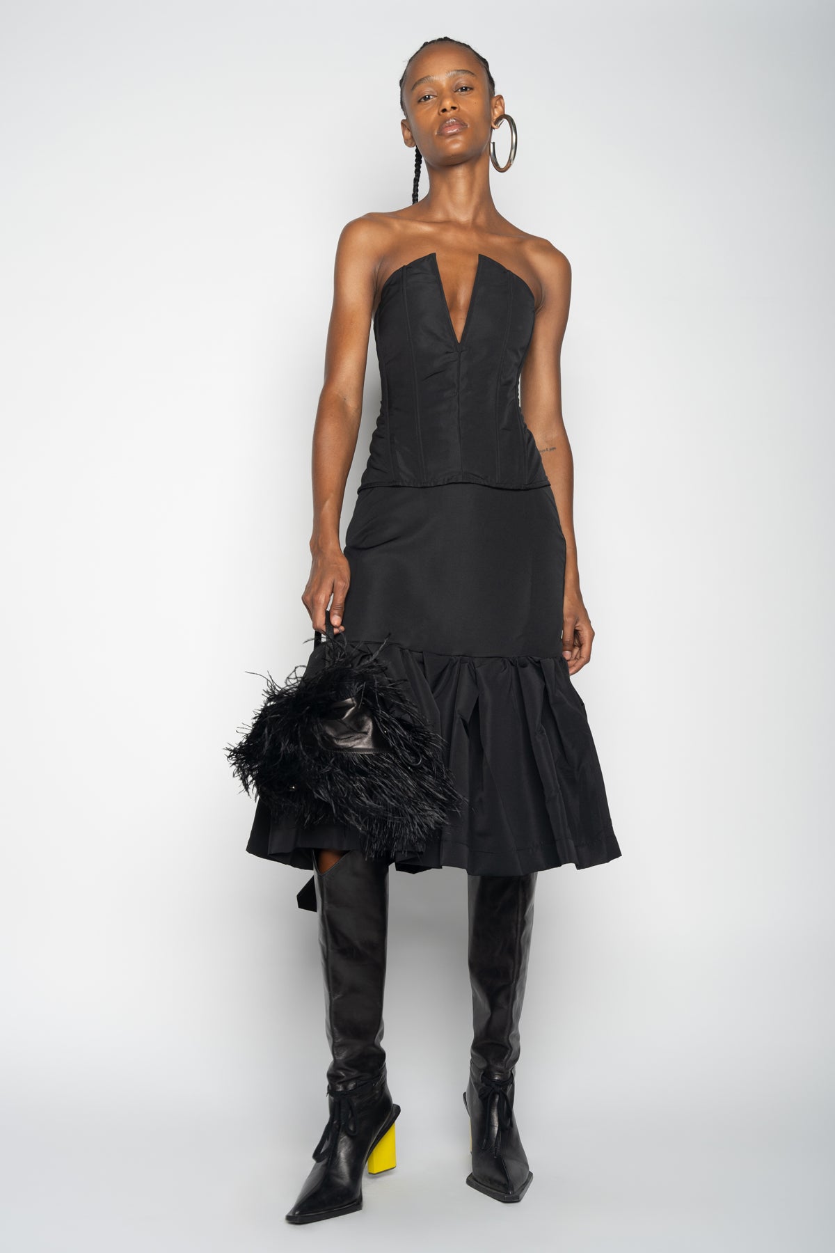 BLACK FITTED SKIRT marques almeida