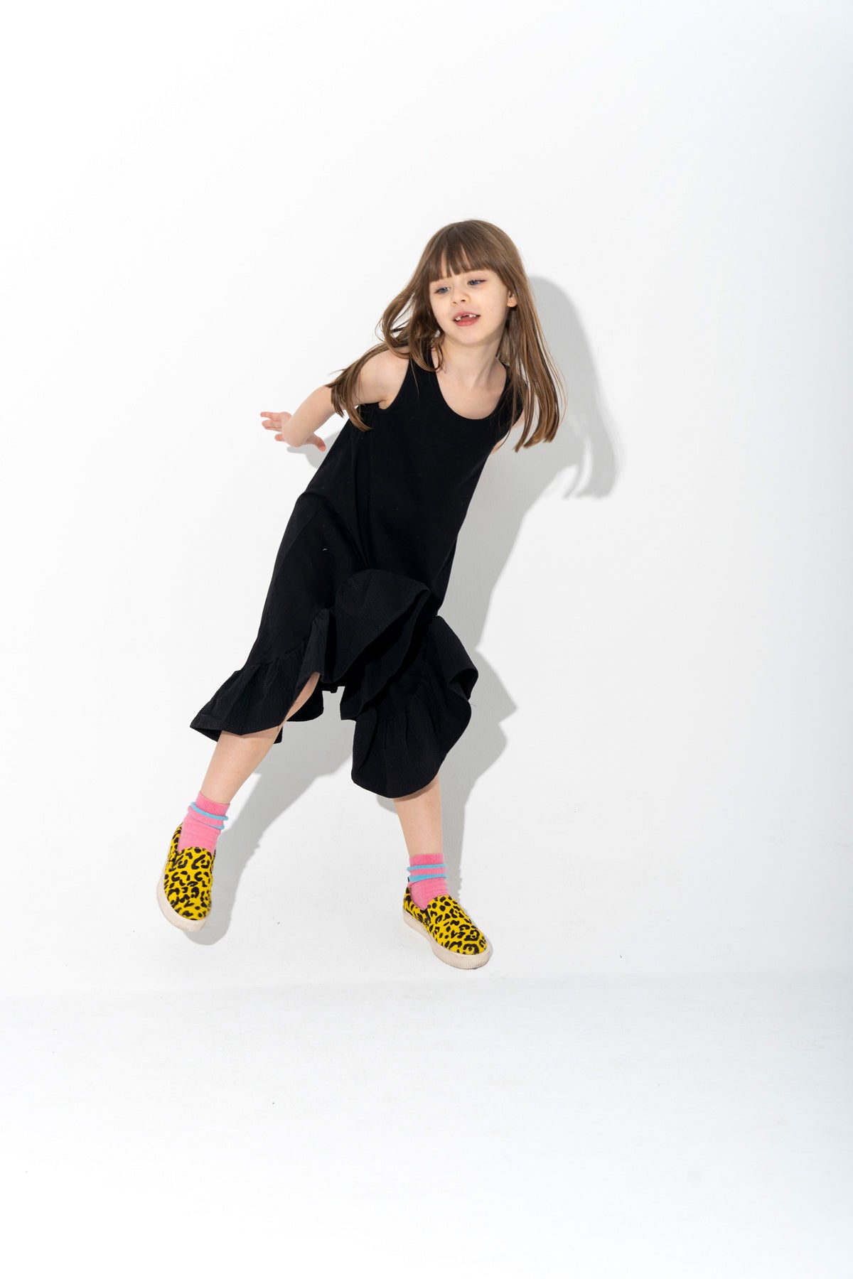 BLACK SLEEVELESS FLOUNCE DRESS ma kids