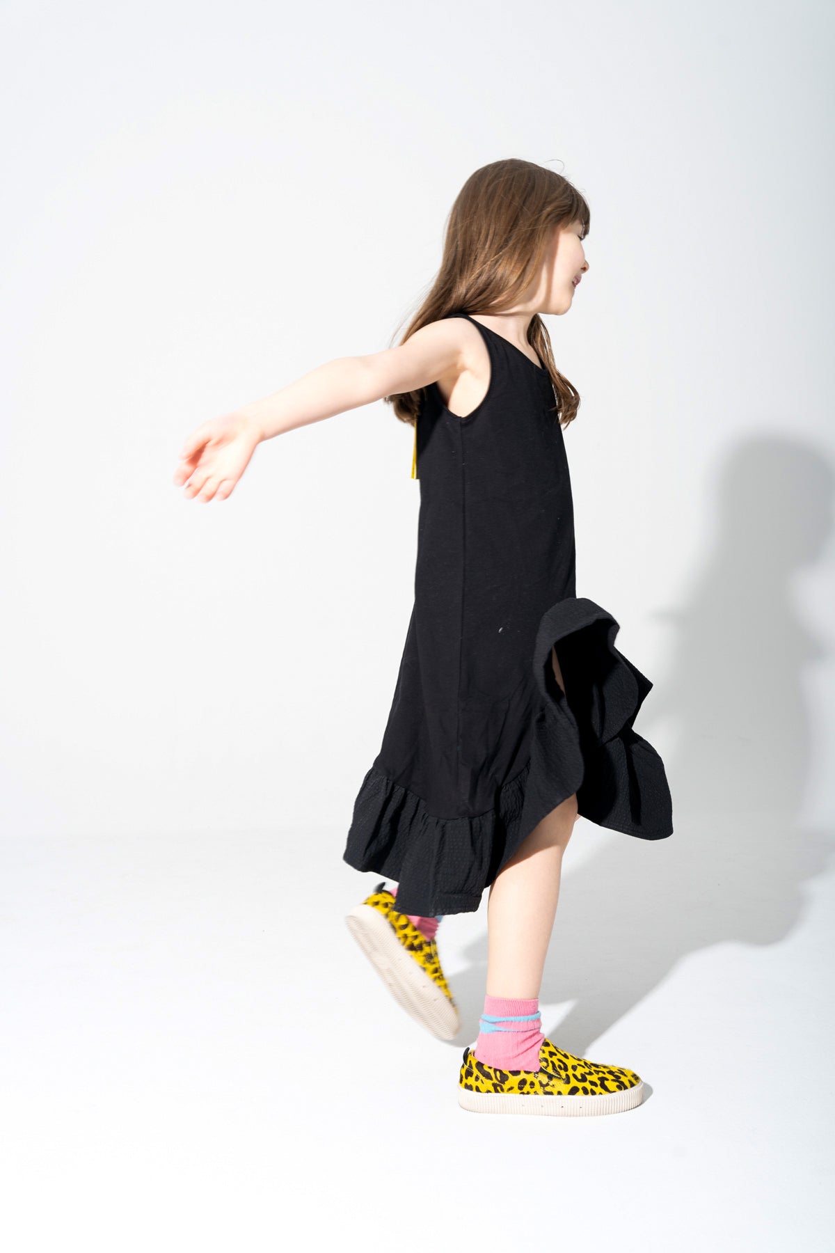 BLACK SLEEVELESS FLOUNCE DRESS ma kids