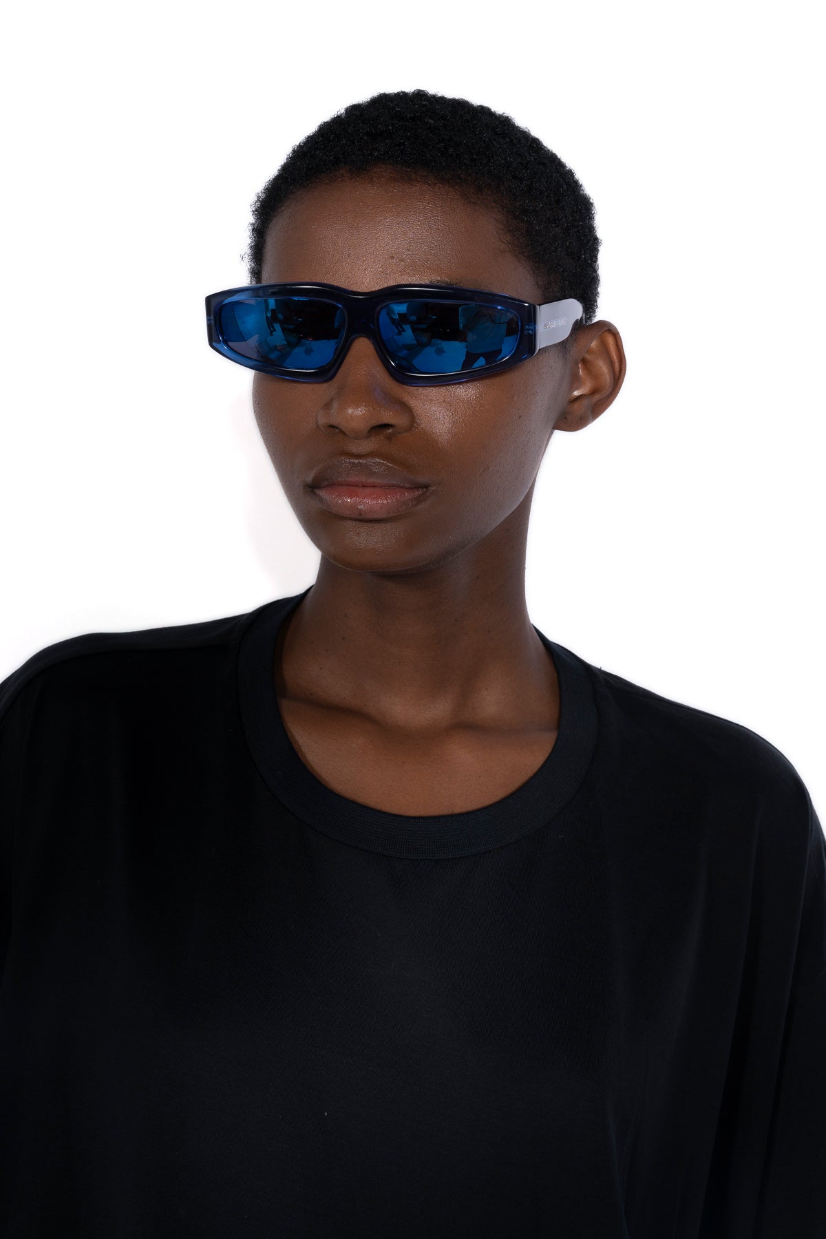 BLUE ANGULAR FRAME SUNGLASSES