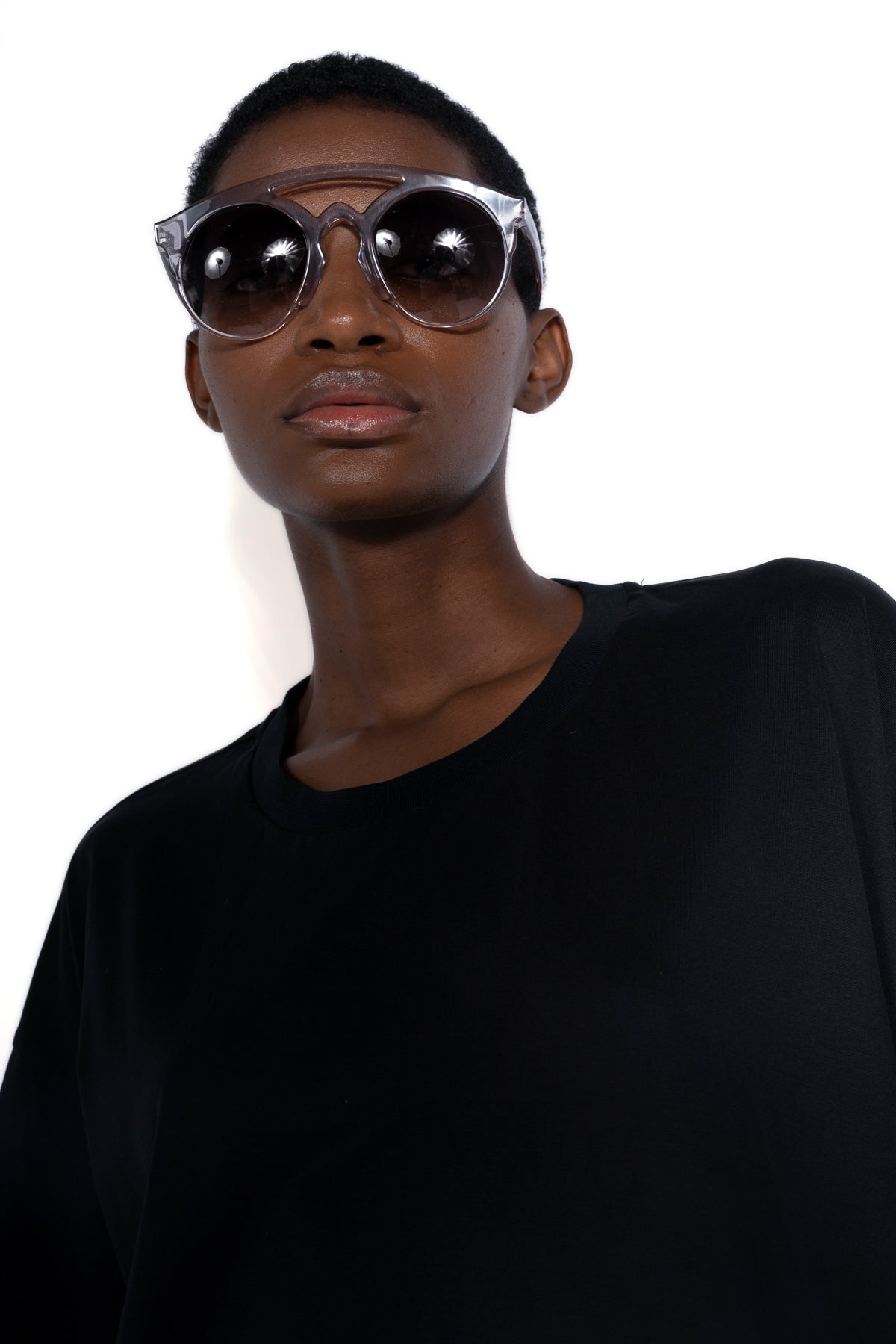 CLEAR BLACK BRIDGED SUNGLASSES