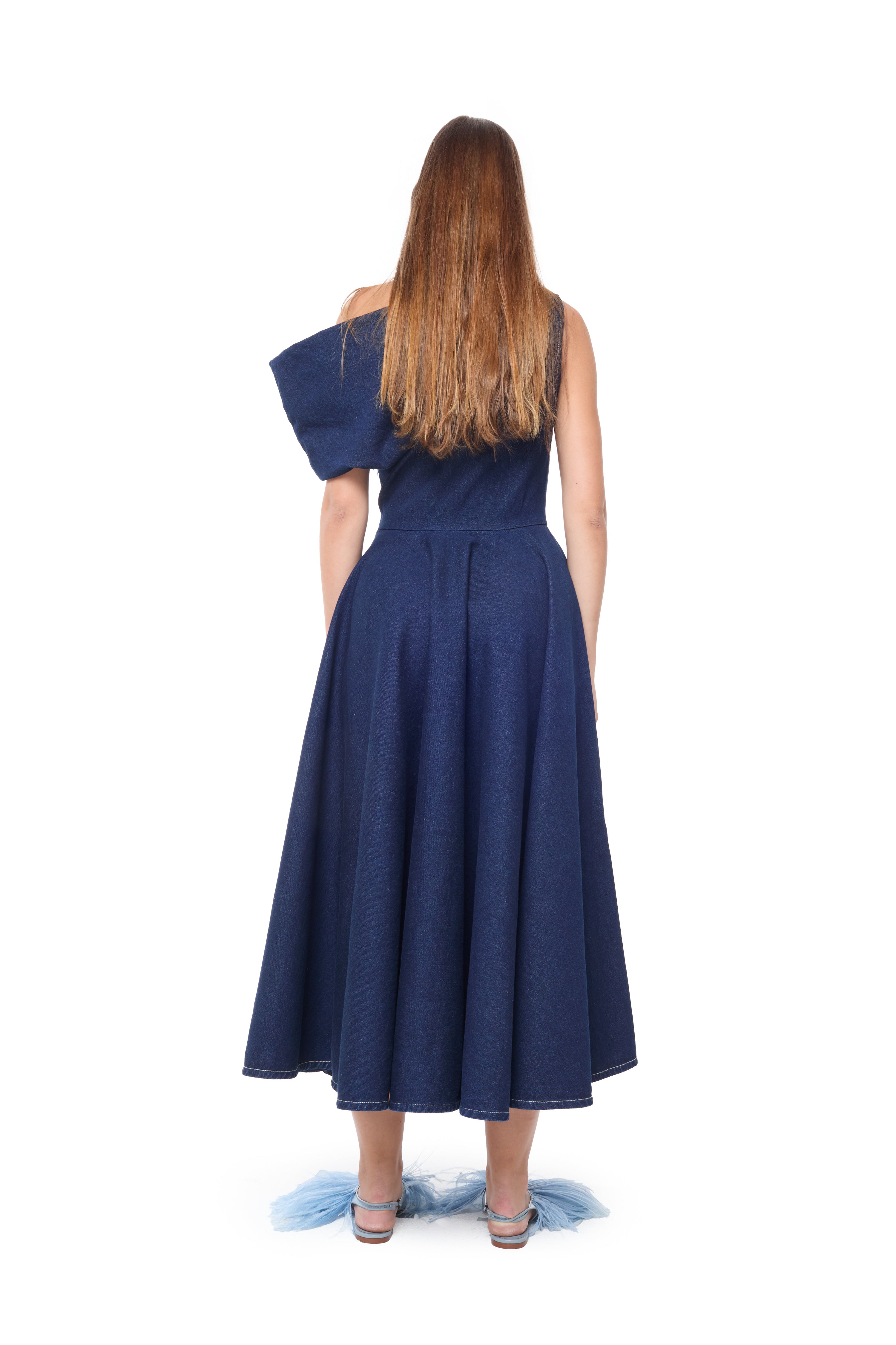 INDIGO DENIM OFF-SHOULDER MIDI DRESS 4 / BLUE INDIGO DENIM OFF-SHOULDER MIDI DRESS 4 / BLUE
