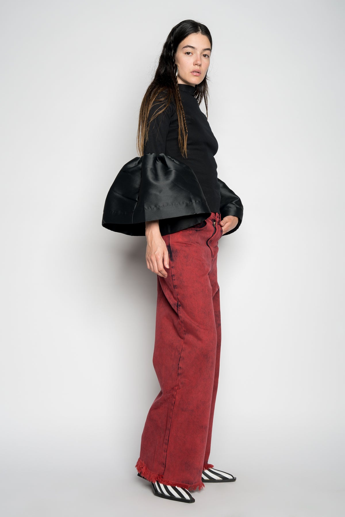 RED DENIM BOYFRIEND TROUSERS marques almeida