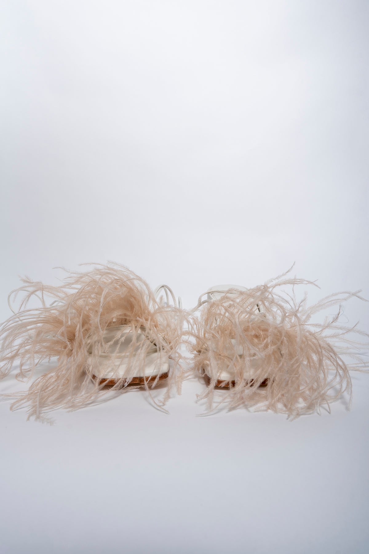 BEIGE FEATHER STRAPPY SANDAL marques almeida