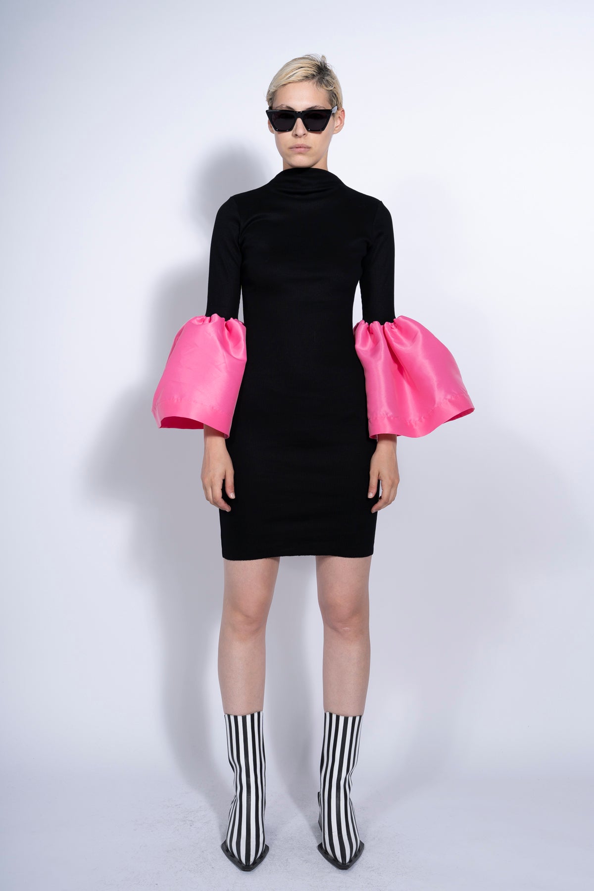 BLACK AND PINK RIB DRESS WITH PUFF SLEEVES marques almeida