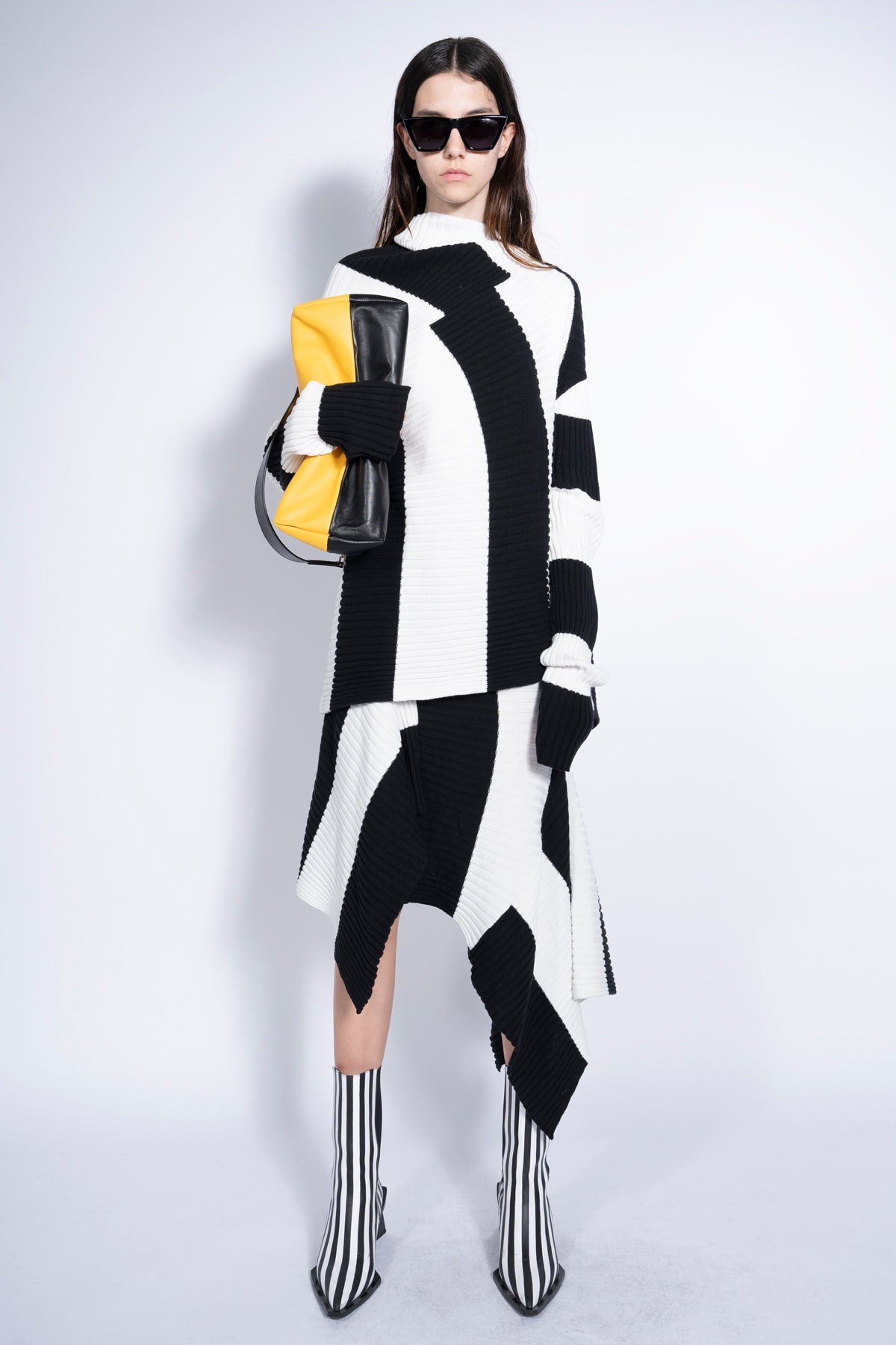 BLACK AND WHITE DRAPED JUMPER marques almeida