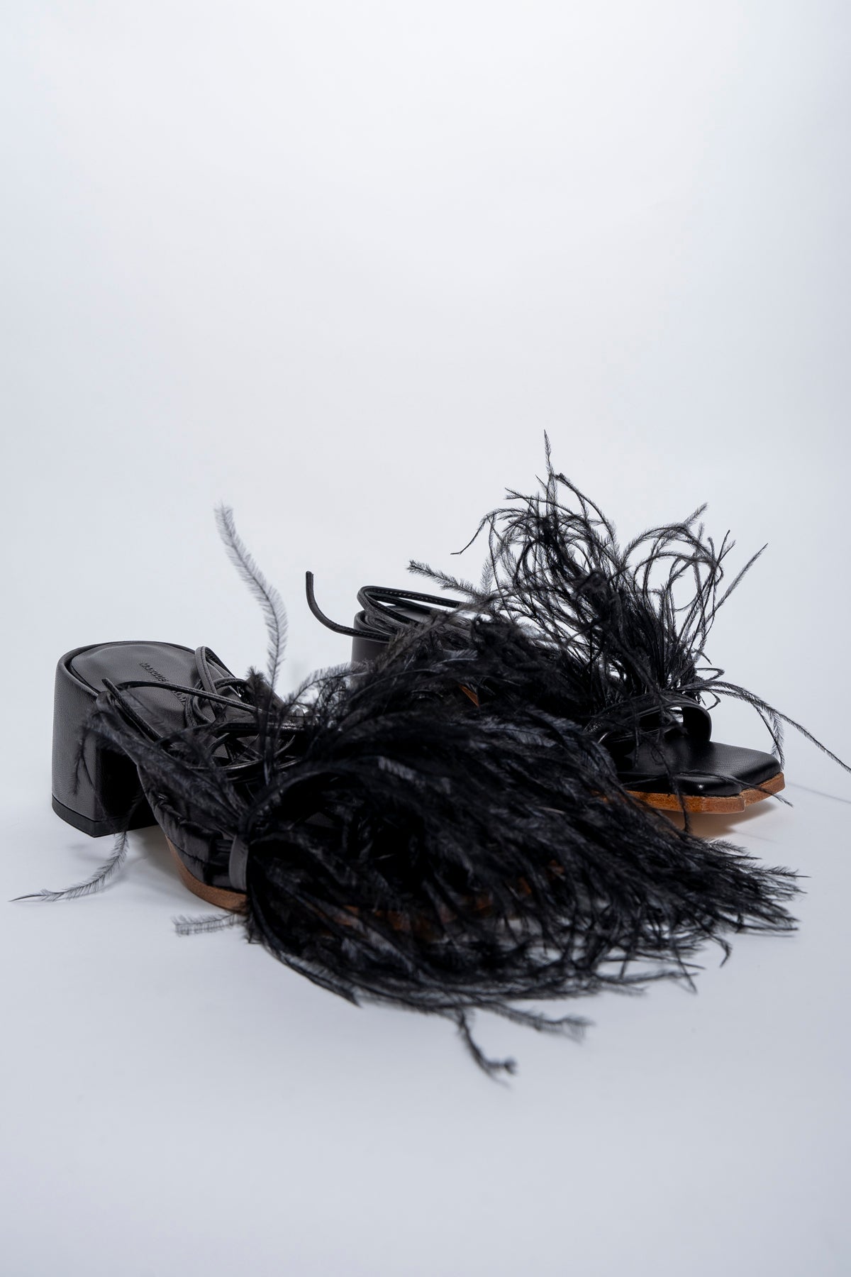 BLACK FEATHER STRAPPY SANDAL marques almeida