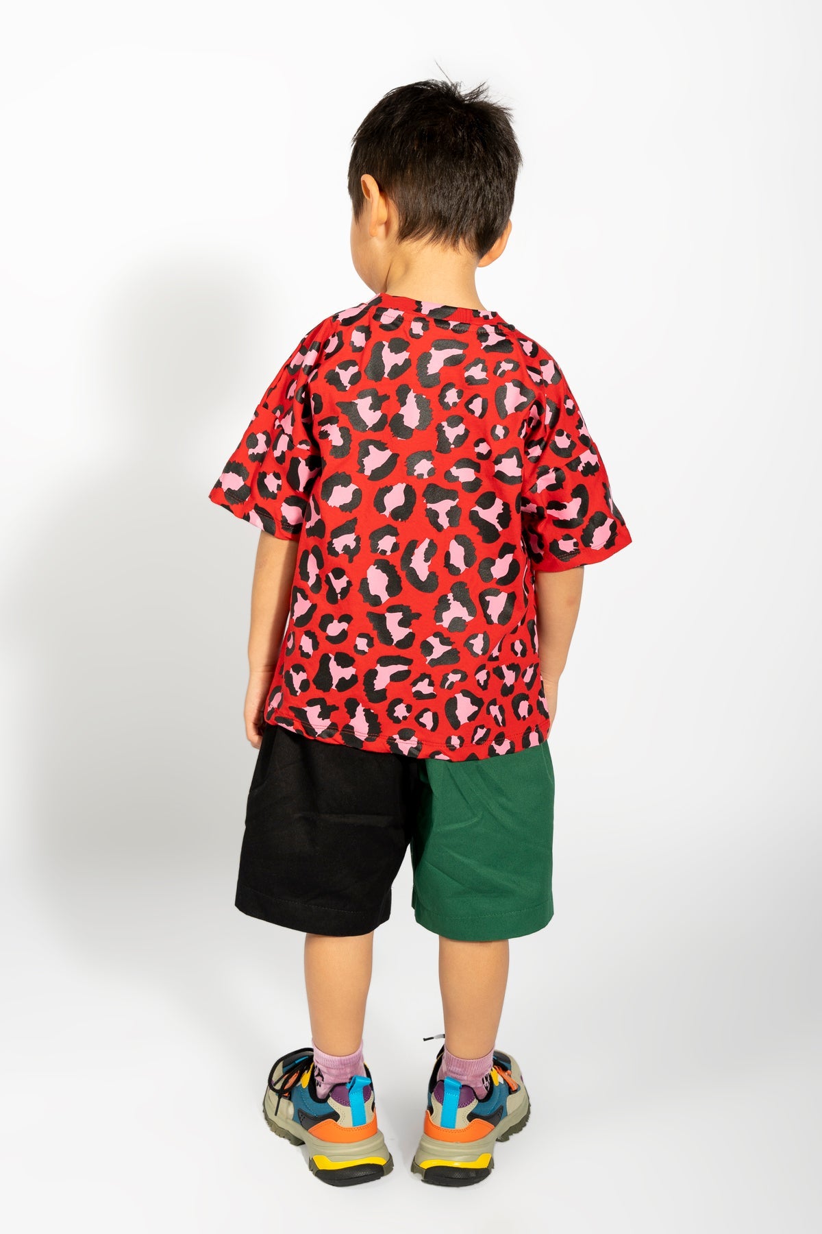 BLACK AND GREEN COTTON DRILL SHORTS CONTRASTING COLORS MA KIDS