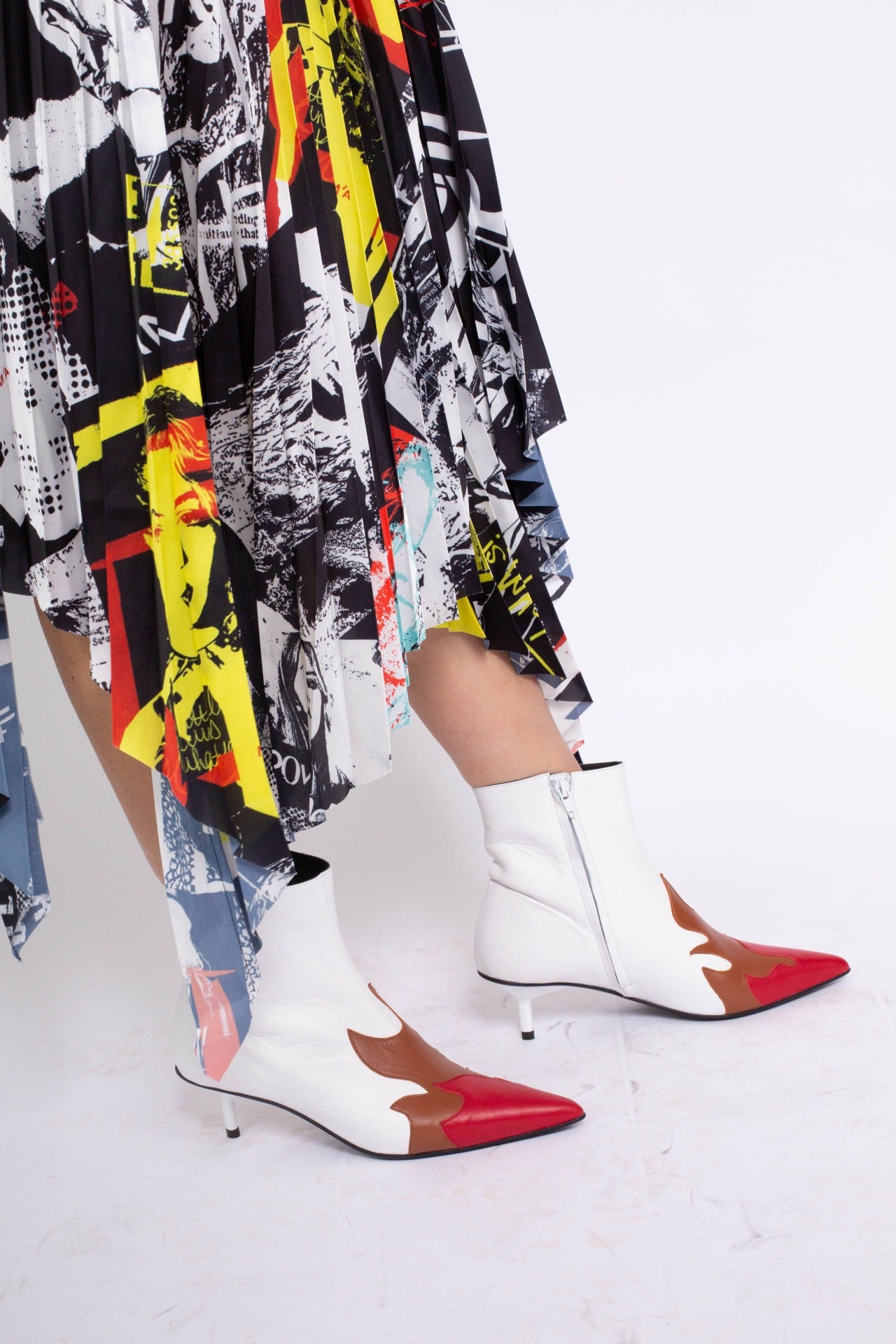 POINTY KITTEN HEEL FLAME BOOTS IN WHITE - marques-almeida-dev